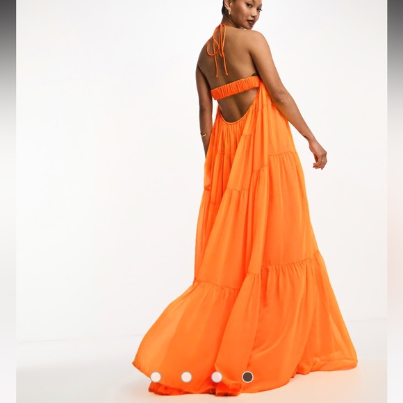 Detail halter neck trapeze tiered maxi dress in bright orange - Picture 3 of 3